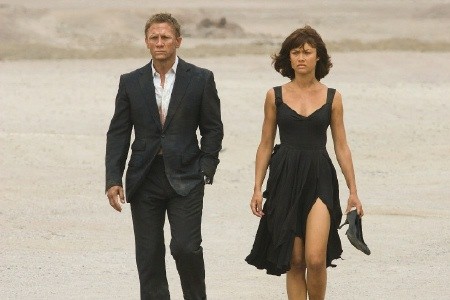 Daniel Craig and Olga Kurylenko in "Quantum of Solace"
