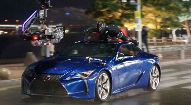 x17-03-31-lexus-black-panther-pagespeed-ic-4i7wf7f9xk